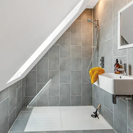 Willow Loft - Uk49479