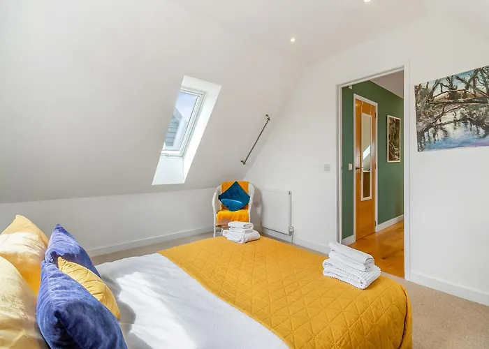 Willow Loft - Uk49479